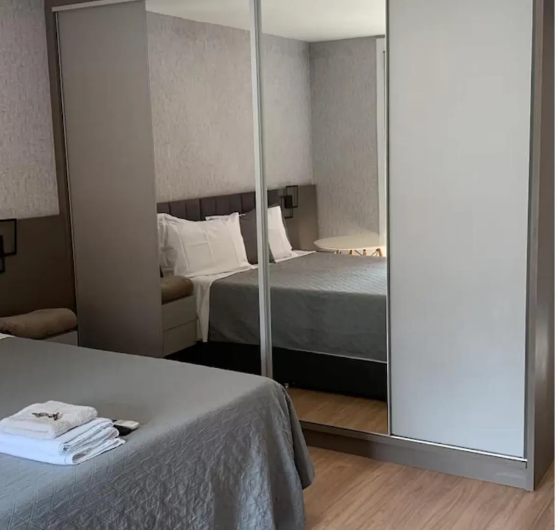 Suites De Padua - Quartos Com Banheiro Privativo Em Casa Ampla E Moderna Em Santo Antonio De Lisboa - Florianopolis - Sc - Br