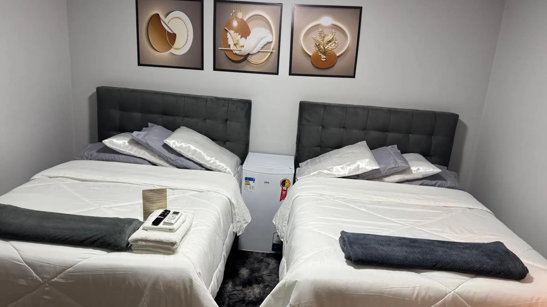 Suites De Padua - Quartos Com Banheiro Privativo Em Casa Ampla E Moderna Em Santo Antonio De Lisboa - Florianopolis - Sc - Br Homestay